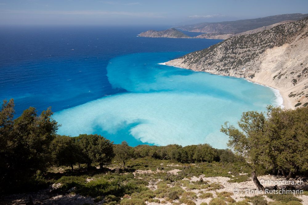 Starke Winde peitschen das Meer auf und führen zu Strömungen - GR, Ionische Inseln, Kefalonia, 14.06.2024